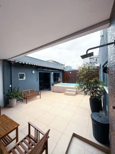 CASA TERREA COM 3 QUARTOS À VENDA, 255m2 - CASA VIA PUBLICA EM FRENTE ARENA PANTANAL
