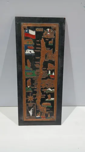 Placa decorativa artesanal de cobre e eucatex mapa do Chile 40x17 cm
