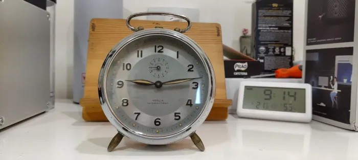 Relógio Despertador Vintage Veglia - Itália - Anos 50/60