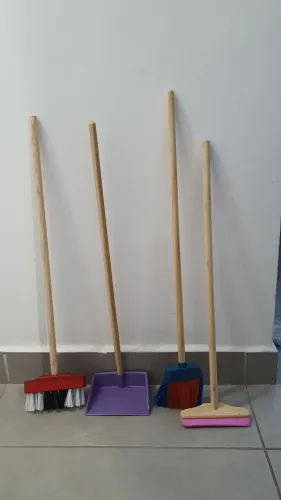 Kit de Limpeza Infantil NOVO 4 peças
