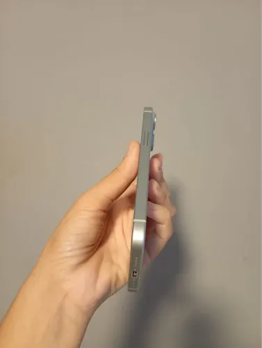 iPhone 15, 128G NOVO bateria 95% usado apenas 6 meses 
