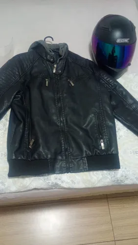 Vendo ou troco por TV Jaqueta de couro e Capacete Ebf