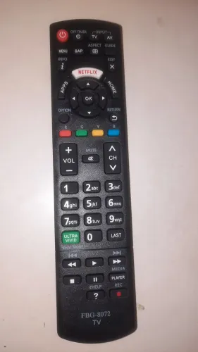 Controle para TV PANASONIC.