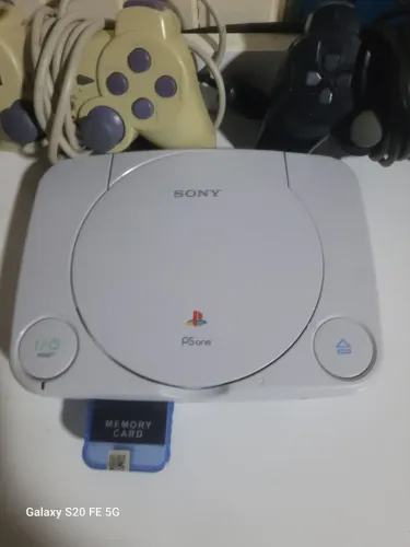 Playstation 1 Desbloqueado 2 memoricard 1 jogo