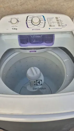 Vendo máquina de lavar ELETROLUX 13kg