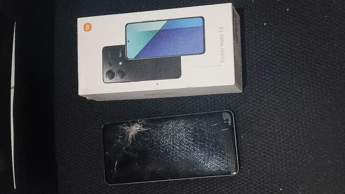 Xiome redmi note 13 (tela quebrada) 