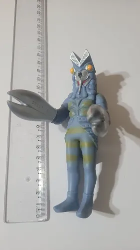 Boneco Kaiju Baltan Ultraman Action Figure 16 cm