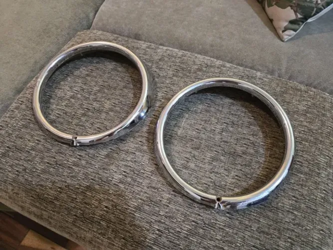 PAR DE AROS DO FAROL DO FUSCA! ORIGINAIS ARTEB. USADOS. LEIA!
