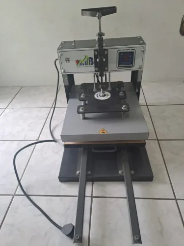 Prensa Plana p/Sublimação - 40 x 60 com Gaveta - 220V. - Marca MB Máquinas & Negócios Ltda