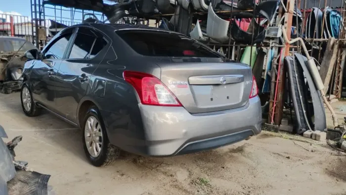 NISSAN VERSA SV 1.6 AUTOMATICO 2018/2019 PARA VENDA DE PEÇAS