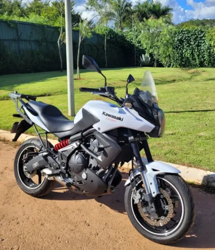 Kawasaki Versys 650 - pneus novos