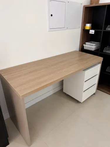 Mesa de Escritório Escritolândia - Tampo Amadeirado