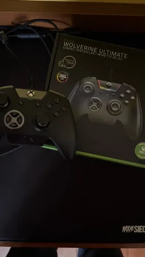 Controle Xbox Razer Wolverine Ultimate