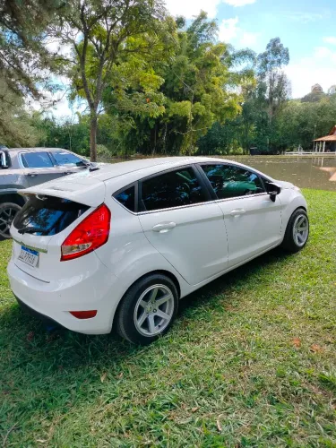 Ford Fiesta SE 1.6 16V Flex 5P 2012