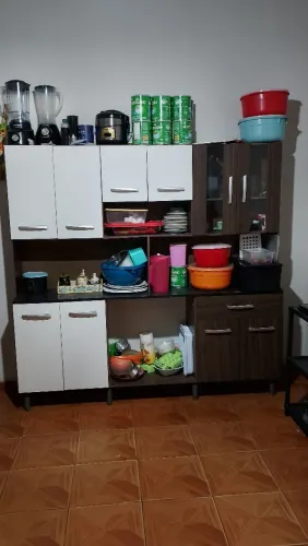 Vendo armário MDF pesado em boas condições de uso