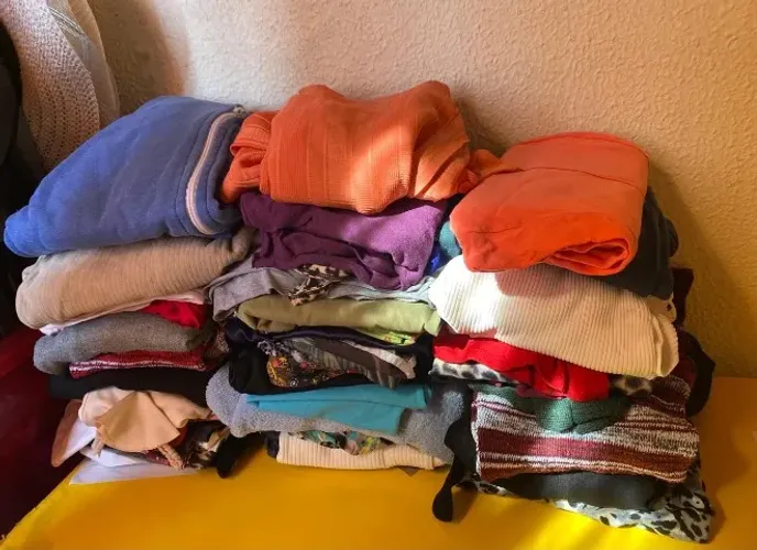Lote de roupas básicas para brechó bazar revenda!