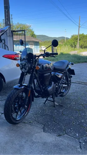 Vendo ou troco por Harley 883