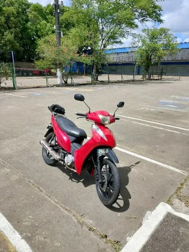 Motinha bastante conservada boa de tudo 