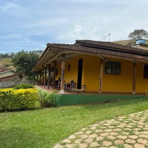 Chacara para venda com 120 m² com 3 quartos no bairro Ponte Nova - Sapucaí-Mirim - MG