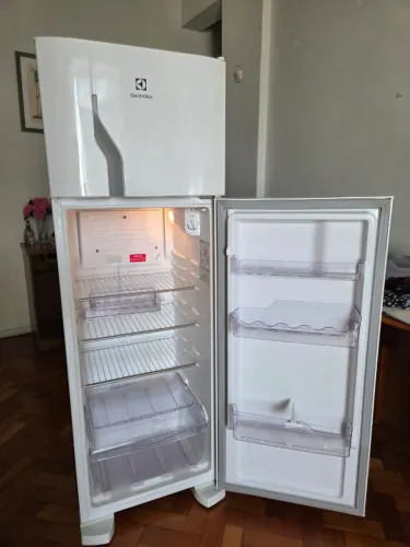 Geladeira Electrolux Duplex DC35A 260L - 110V (127V)