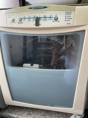 Máquina de lavar louça Brastemp8 Servicos , 100 w, pleno funcionamento,