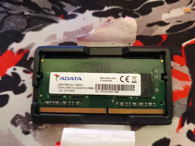 Memória RAM 4GB DDR 4