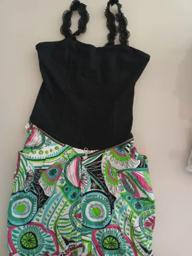 Vestido feminino estampado colorido elegante