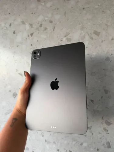 iPad Pro m5 11 polegadas 256 gb - NOVO - 1 ano de garantia - @gbstore071