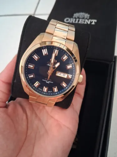Relógio Orient dourado automático