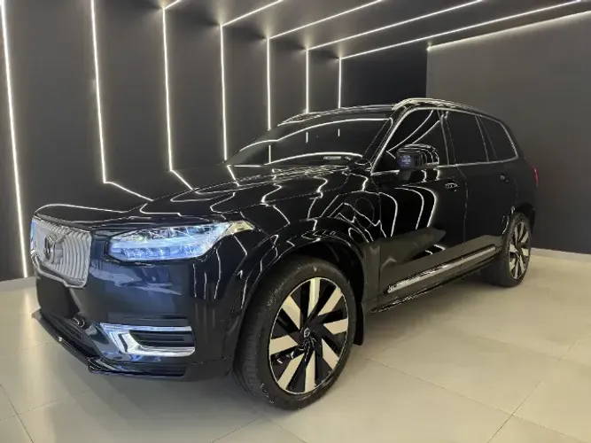 Volvo XC-90 T-8 Ultimate 2.0 AWD (híbrido) 2024