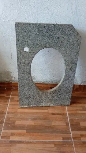 Bancada de banheiro em mármore