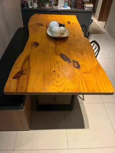 Mesa madeira maciça