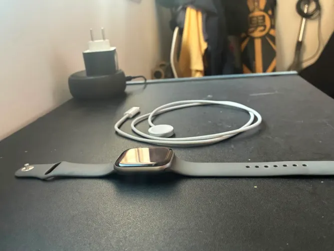 Apple Watch séries 11 + GPS