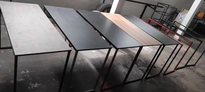 Mesas game/escritório cores variadas medindo 1.20x50x76 a pronta entrega tel: *19