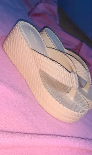 Plataforma Flat Bege - Nunca usada, tamanho grande 34/35