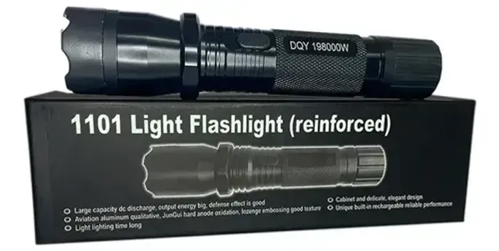Lanterna Tática 1101 (Light Flashlight)