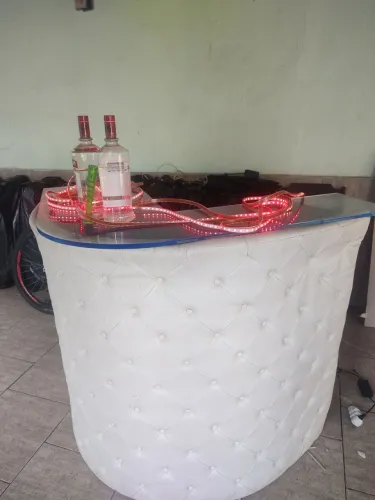 Vendo Balcão para Bartender Desmontável