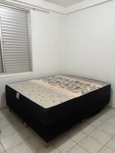 Cama Box Queen