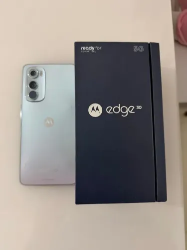 Motorola Edge 30