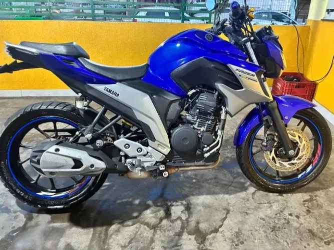 Moto 2021 Yamaha Fazer 250 azul