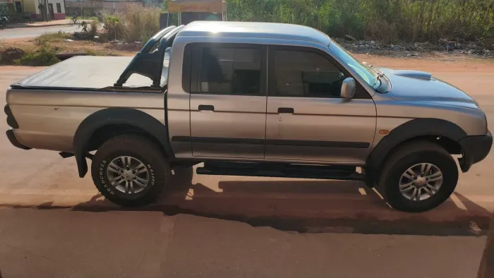Mitsubishi L200 Outdoor HPE 2.5 4X4 CD T.dies. Mec. 2008