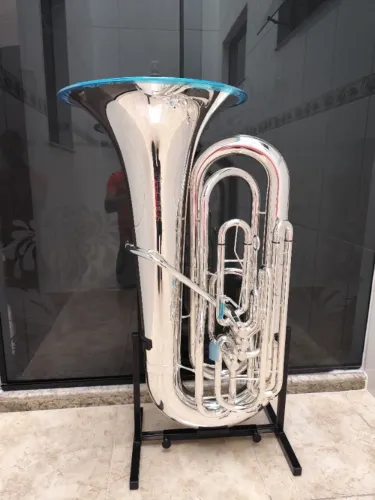 Tuba 4/4 Hs Musical R752 Sib - Prateada - NOVA R$23.900,00 - Aceito trocas - Parcelo 18x