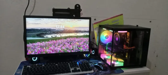 Pc gamer, processador razyn 5.600 gt, placa de video Radeon 550, 16 Gb de ram SSD m.2 450g