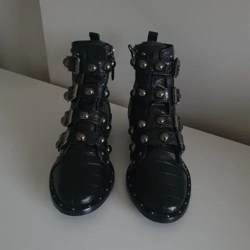 BOTA SCHUTZ