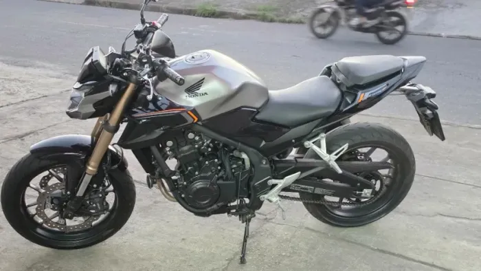 Honda CB 500F Cinza 2023 - 25.000 km - Impecável (Estudo Troca por Maior)
