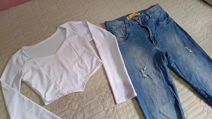 Conjunto calça jeans skiny e croped 42 - 20,00