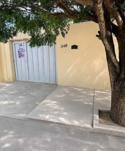 CASA À VENDA NA CACHOEIRINHA