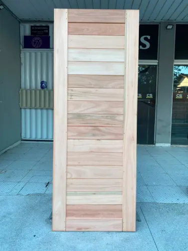 PORTA DE MADEIRA MACIÇA EUCALIPTO 60CM 70CM 80CM - PROMOÇÃO IMPERDÍVEL