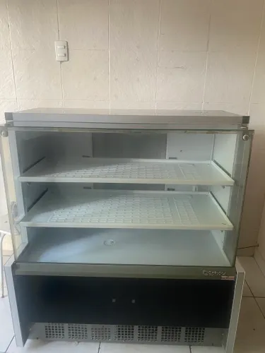 Expositor gelopar 220v 1 ano de uso