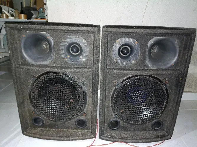 CAIXAS DE SOM 